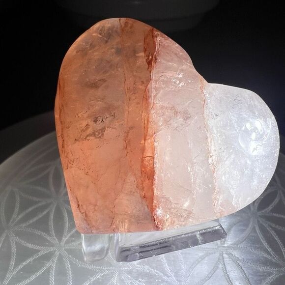 Fire‎ Quartz Crystal Heart Carving (#1) - Picture 4 of 16